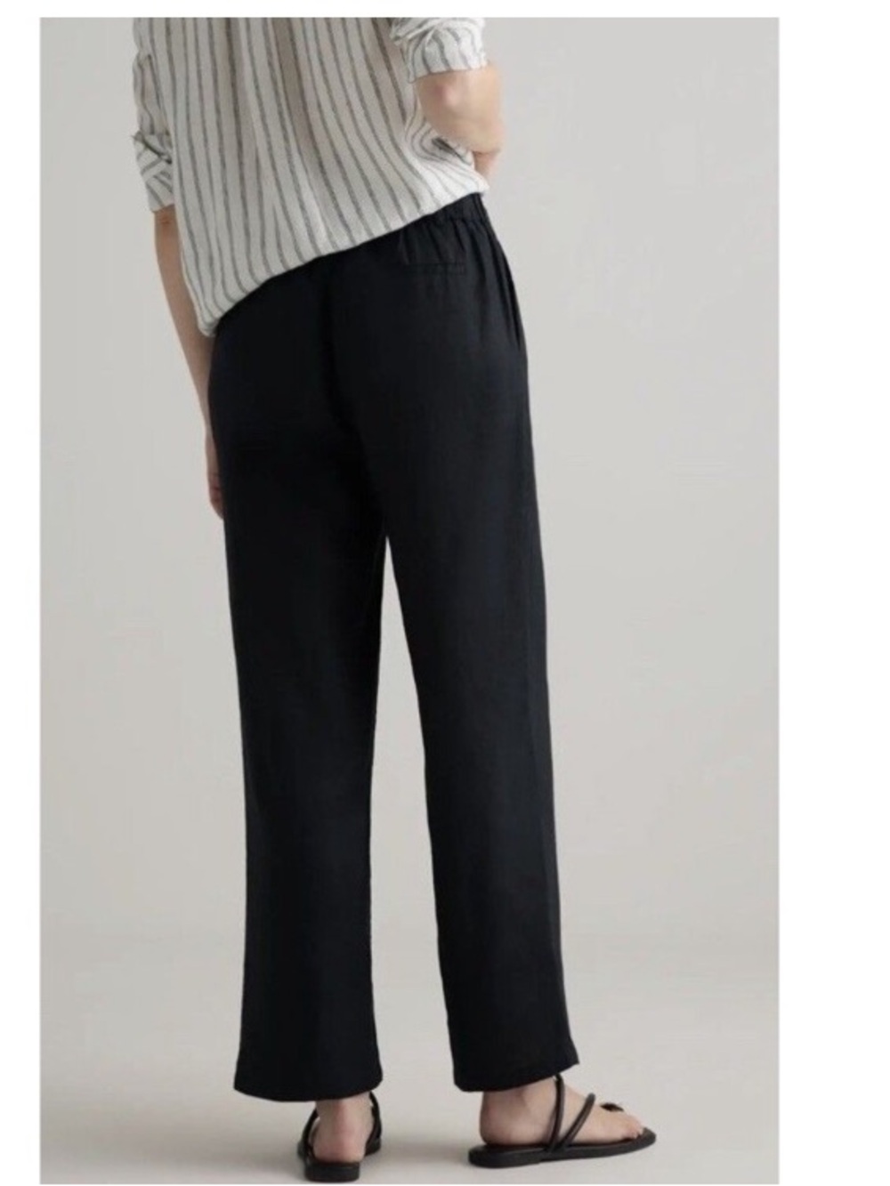 Quince 100% European Linen
Pleated Trouser Sz 16 Black
Minimalist Pants